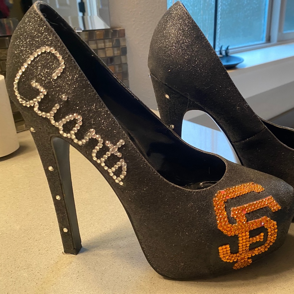 Custom made SF Giants heels
